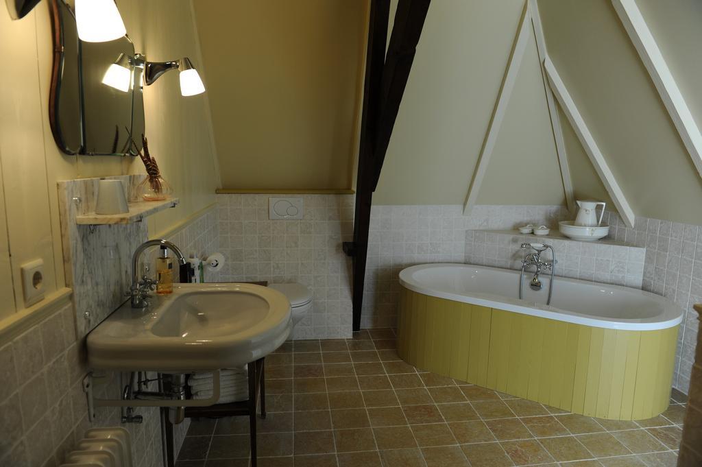 Moushouk Bed And Breakfast Oostwold  Bagian luar foto